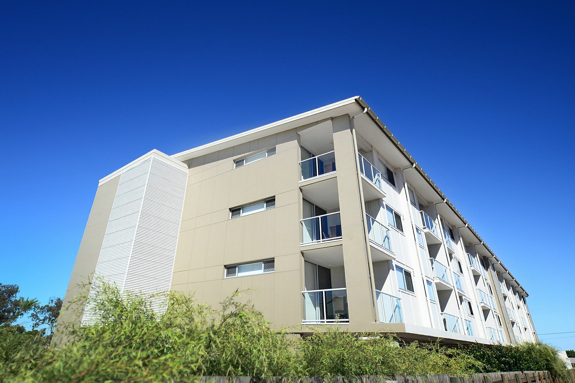 Oaks Moranbah Suites Exterior photo